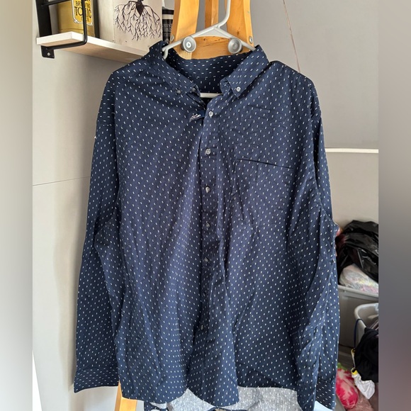 🎆Bundle 5 for $20🎆 George Dark Blue Shirt with White Pattern - Picture 1 of 3